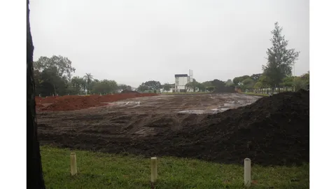 El Club Social y Deportivo Yacyretá se quedó sin cancha de rugby y sus socios indignados piden la restitución