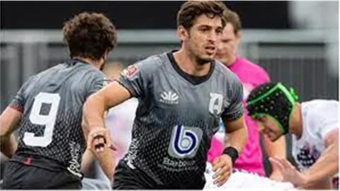 Bautista Ezcurra, con chances de debutar ante Agen