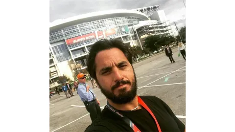 AGUSTÍN PICHOT: "INTEGRO. BUEN AMIGO. PUSO EL EQUIPO POR ARRIBA. MARIO LEDESMA GRACIAS POR TODO LO QUE HICISTE Y HACÉS POR EL RUGBY ARGENTINO"