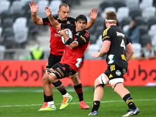 MATERA SIGUE SIENDO TITULAR EN CRUSADERS