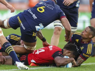 CRUSADERS SE QUEDÓ CON EL CLÁSICO DEL SUR