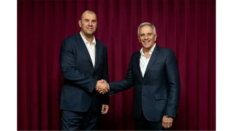 LA UAR PRESENTÓ FINALMENTE A MICHAEL CHEIKA COMO NUEVO HEAD COACH DE LOS PUMAS
