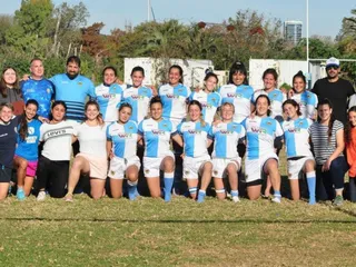 CENTRO NAVAL GANÓ UN PARTIDAZO EN LA PLATA Y SE SUBIÓ A LA CIMA