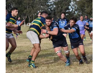PORTEÑO LE GANÓ A CIUDAD DE CAMPANA Y NO LE PIERDE PISADA AL LIDER