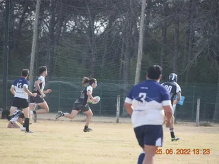 FLORESTA LE GANÓ A SOCIENDAD HEBRAICA Y SIGUE TERCERO