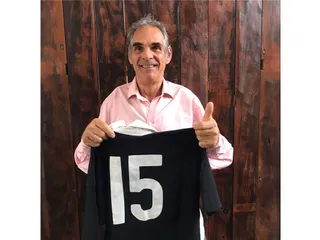 DE PUNTA A PUNTA, CANTADO TRIUNFO DE LOS ALL BLACKS