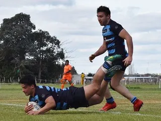 Ezeiza recibe a un entonado Porteño