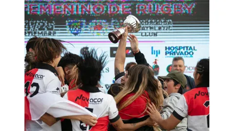 UNIVERSITARIO DE CÓRDOBA ES EL CAMPEÓN DEL NACIONAL FEMENINO DE MAYORES y AGUARÁ DE CORRIENTES SE CONSAGRÓ ENTRE  LAS JUVENILES