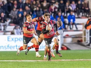 BAPTISTE SERIN LA ROMPIÓ ANTE STADE FRANÇAIS Y TOULON SUEÑA CON LOS PLAYOFFS