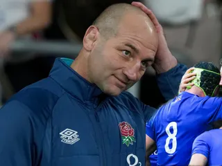 STEPHEN BORTHWICK Y UN INICIO CON TURBULENCIAS