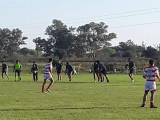 RIVADAVIA DE LOBOS GOLEÓ A MARCOS PAZ Y SE TREPÓ A LA PUNTA
