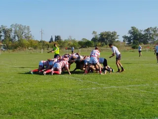 RIVADAVIA DE LOBOS GOLEÓ A FLORESTA Y ES UNO DE LOS PUNTEROS DEL CAMPEONATO
