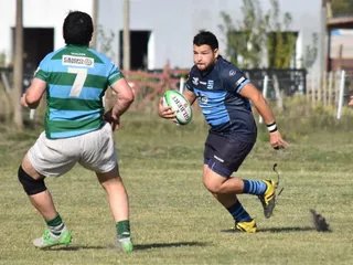 PORTEÑO CONSIGUIÓ UN GRAN TRIUNFO PARA MANTENERSE CERCA DEL PODIO