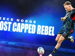 REECE HODGE CELEBRÓ JUNTO A TODOS LOS INTEGRANTES DE REBELS SU NUEVO RECORD CON EL EQUIPO