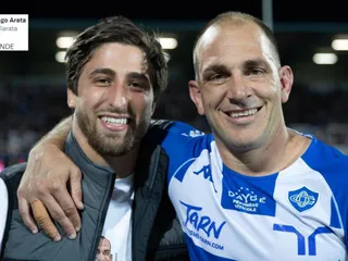 EL URUGUAYO SANTIAGO ARATA DESPIDIÓ A URDAPILLETA EN TWITTER