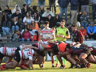 LAS FOTOS DEL PARTIDO ENTRE MONTE GRANDE Y LANÚS RC