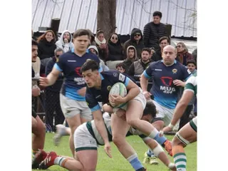 CENTRO NAVAL VOLVIÓ A GANAR Y SUEÑA CON LOS PLAYOFFS
