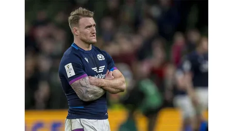 STUART HOGG: NUEVAMENTE ARRESTADO