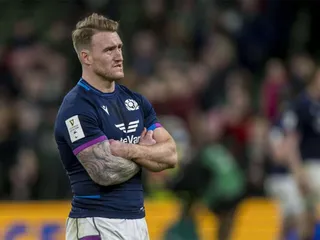 STUART HOGG: NUEVAMENTE ARRESTADO