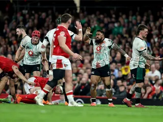 IRLANDA SIGUE A PASO FIRME Y VA POR EL TRICAMPEONATO