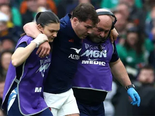 ANTOINE DUPONT Y UNA LESIÓN QUE PREOCUPA A TODO EL MUNDO DEL RUGBY