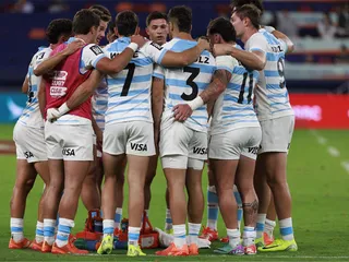 LOS PUMAS 7S GOLEARON A FIJI Y SE QUEDARON EL GRUPO "A" CON HOLGURA Y LUJOS