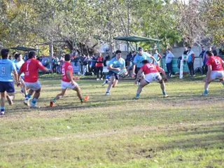 CUQ GOLEÓ AL CLUB ITALIANO Y SIGUE PUNTERO DEL TORNEO