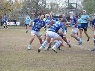 GIMNASIA Y ESGRIMA DE BUENOS AIRES LE GANÓ A CUQ Y SE PRENDIÓ EN LA PELEA DE ARRIBA