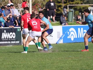 EL CUQ SE LO GANÓ EN EL FINAL AL CLUB ITALIANO Y NO AFLOJA EN LA PELEA POR EL ASCENSO DIRECTO