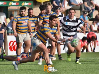 HINDÚ GOLEÓ A UN IRRECONOCIBLE CASI QUE JUGARÁ LA SEMIFINAL CON SU CLÁSICO RIVAL