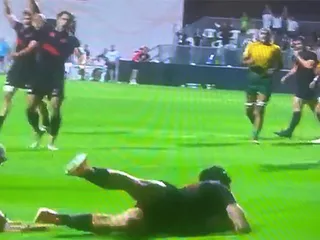 BÉLGICA SE QUEDÓ CON UNA SUFRIDA VICTORIA EN EL FINAL ANTE LOS TUPIS DE BRASIL