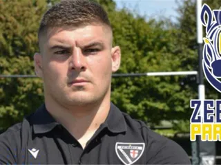 FRANCISCO MINERVINO FICHÓ PARA EL ZEBRE PARMA DE ITALIA
