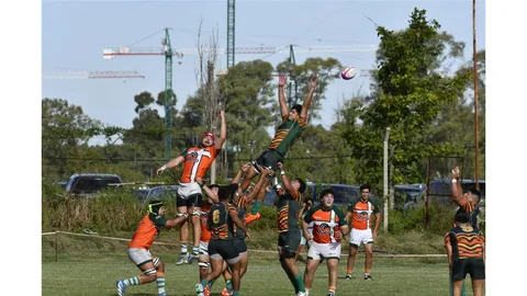 ST.BRENDAN'S SALIÓ DEL FONDO DE LA TABLA Y HUNDIÓ A VIRREYES