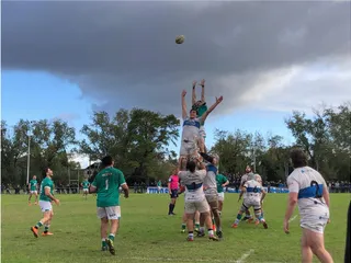 HURLING FESTEJÓ EN SU CASA ANTE GIMNASIA Y ESGRIMA Y SIGUE DE CERCA AL PUNTERO LOMAS ATHLETIC