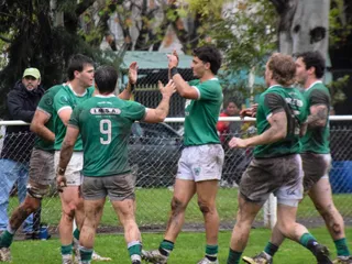 HURLING VOLVIÓ A SONREÍR: LE GANÓ A SAN ALBANO, QUE SE HUNDE CADA VEZ MÁS