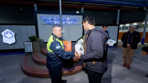 SOLIDARIDAD Y DEPORTE: TARUCAS Y LA FAI RECONOCIERON A LA ESCUELA DE POLICIA POR SU APOYO SOLIDARIO DURANTE EL SUPER RUGBY AMERICAS