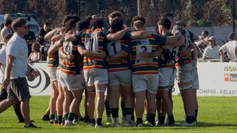 LOMAS VENCIÓ A PUCARÁ Y SE QUEDÓ CON UNA NUEVA EDICIÓN DEL CLÁSICO DEL SUR
