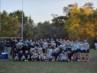 DEL SUR SE LO GANÓ A DAOM EN LA ÚLTIMA JUGADA Y SE SUBIÓ AL PODIO DE LA CATEGORÍA