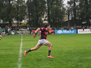 CURUPAYTÍ GOLEÓ A PUEYRREDÓN COMO VISITANTE Y SIGUE DE CERCA A LOS PRINCIPALES ANIMADORES
