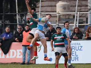 SITAS GOLEÓ A CENTRO NAVAL EN NÚÑEZ Y ESTÁ EN EL PODIO DEL GRUPO