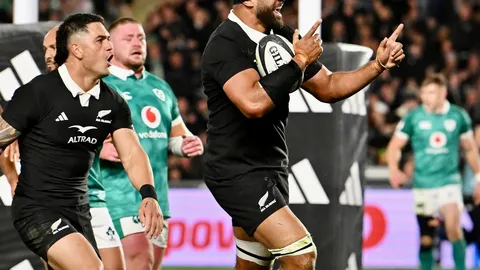 LOS ALL BLACKS EVOLUCIONAN PARTIDO A PARTIDO: LE GANARON A IRLANDA Y SIGUEN INVICTOS
