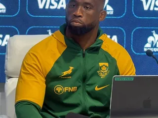 EL CAPITÁN SIYA KOLISI LESIONADO NUEVAMENTE, DEBIÓ ABANDONAR LA CANCHA Y ES DUDA PARA JUGAR ANTE NUEVA ZELANDA EL 22 DE AGOSTO