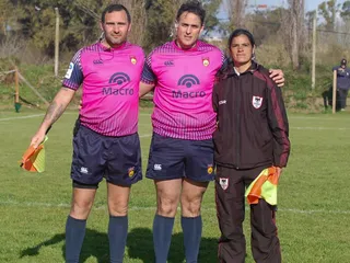 LOS ÁRBITROS DE UNA NUEVA FECHA DE LOS TORNEOS DE LA URBA