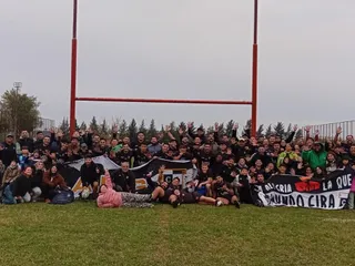 DEFENSORES DE GLEW DERROTÓ A FLORESTA Y QUEDÓ COMO PUNTERO AL TERMINAR LA PRIMERA PARTE DEL TORNEO