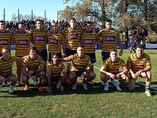 Regatas goleó a un descendido Champagnat y se afianzó en el séptimo lugar