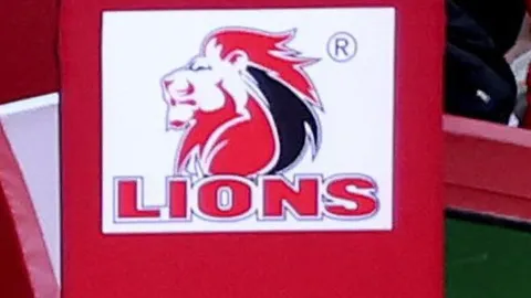 Falleció un jugador de Lions en la víspera del partido con La Rochelle por el debut en la Champions Cup