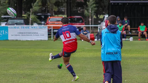 Entre Ignacio Re y Ramiro Escalante estará el goleador de la Primera "C"