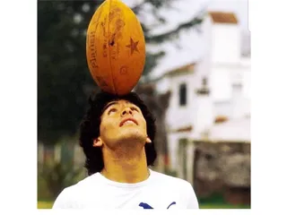 Nuestro homenaje a Diego Armando Maradona