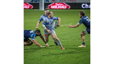 De la mano de Urdapilleta, Castres logró un nuevo triunfo