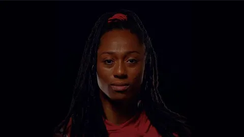 Charity Williams, "O te aguantas el abuso o pierdes tu lugar en el equipo"